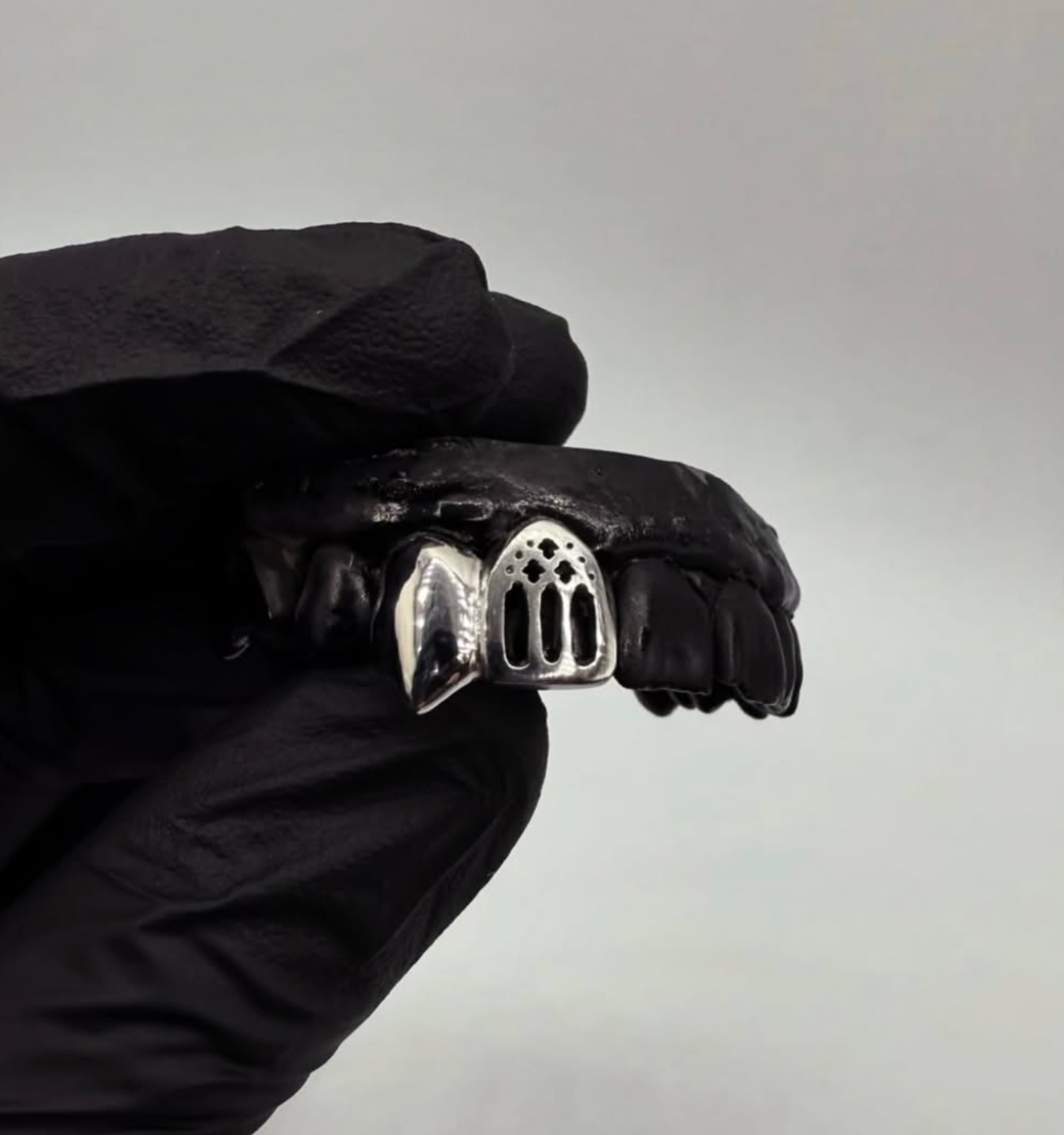 GRILLZ CATHEDRALE + GRILLZ VAMPIRE